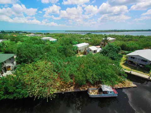 1594 Bogie Dr, Big Pine Key, FL 33043 photo 6