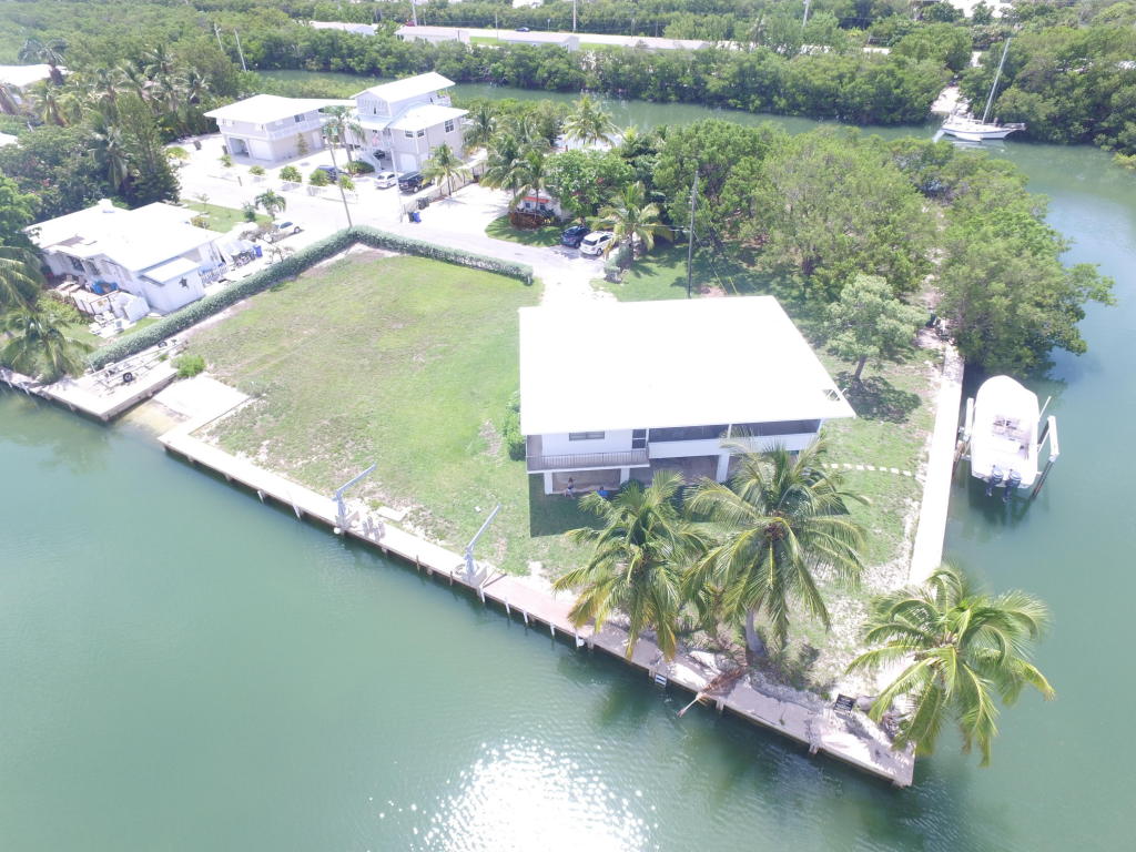 121 Willow Ln, Islamorada, FL 33036 photo 2