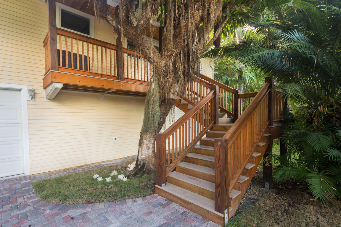 2163 Naples Rd, Big Pine Key, FL 33043 photo 4