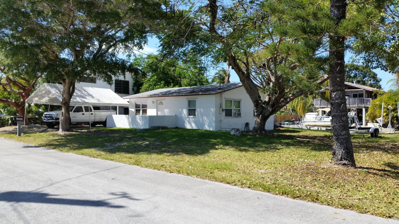 29047 Palmetto Dr, Big Pine Key, FL 33043 photo 2