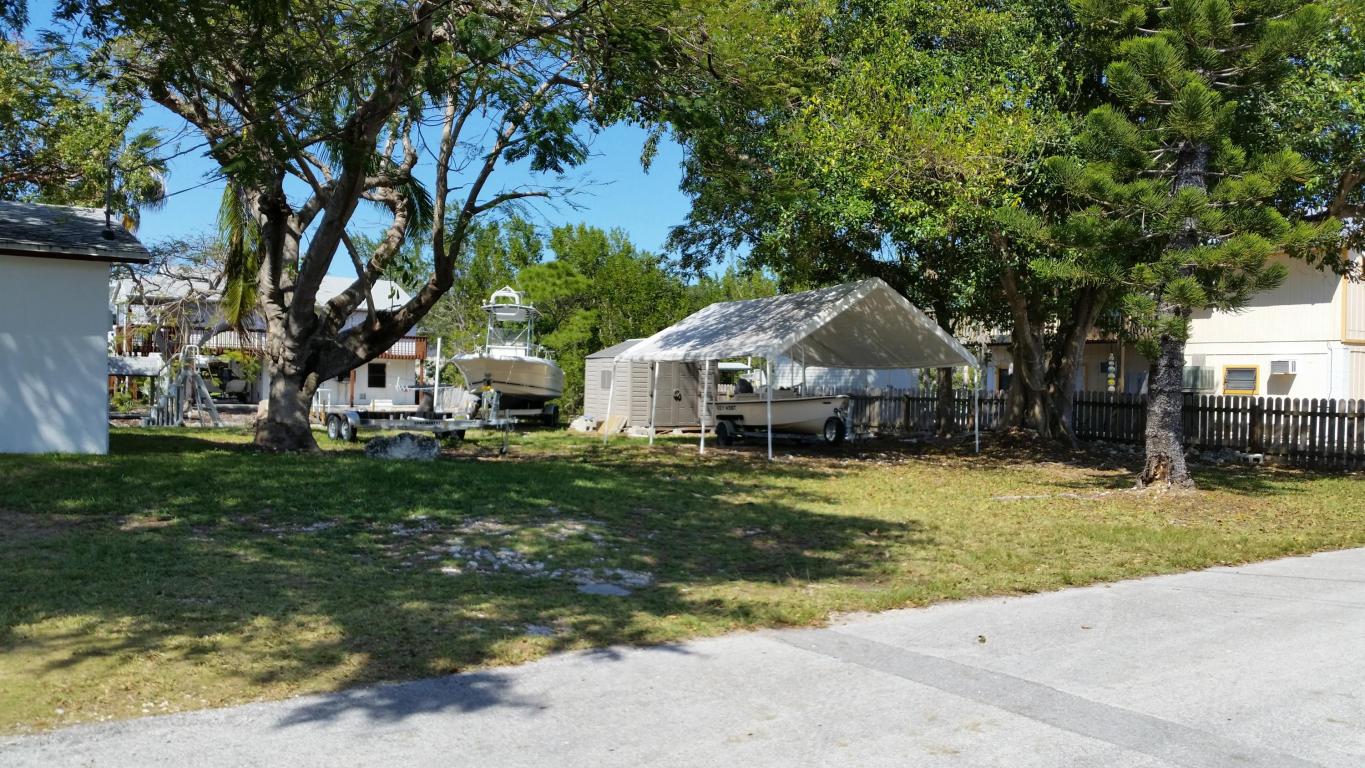 29047 Palmetto Dr, Big Pine Key, FL 33043 photo 3