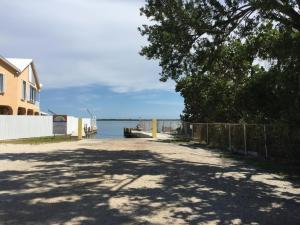 229 2nd Rd, Key Largo, FL 33037 photo 2
