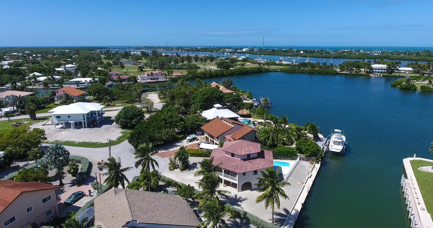 142 Mockingbird Ln, Marathon, FL 33050 photo 3