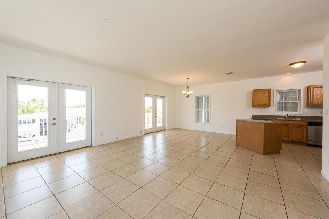 953 James Ter, Marathon, FL 33050 photo 3