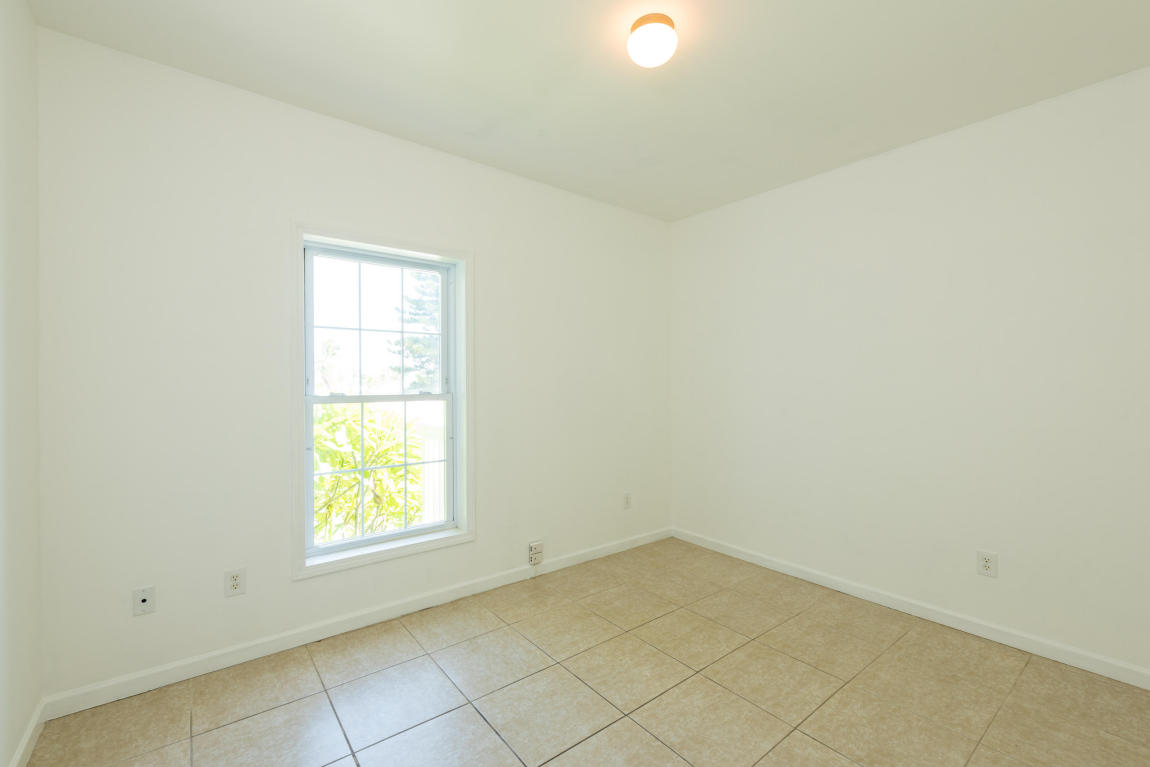 953 James Ter, Marathon, FL 33050 photo 6