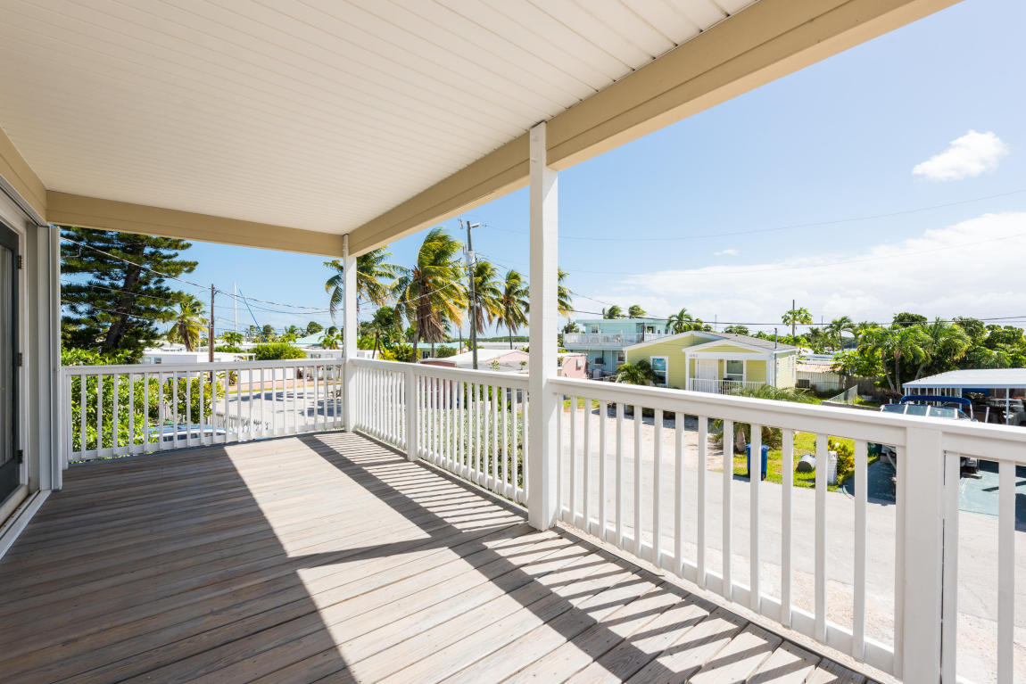 953 James Ter, Marathon, FL 33050 photo 5