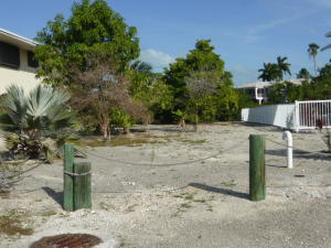 103 Avenue E, Marathon, FL 33050 photo 4