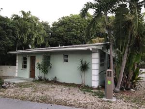 30 Barracoa Dr, Key Largo, FL 33037 photo 1