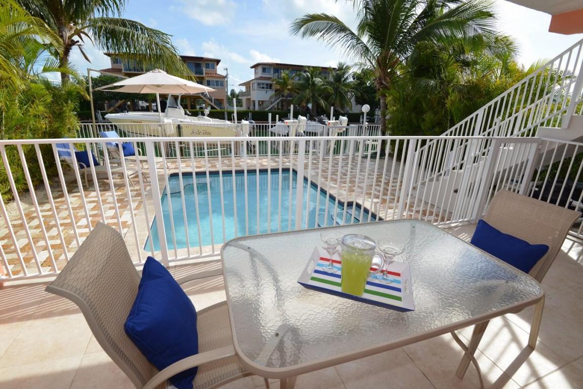 560 9th St #KEY colony, Key Colony Beach, FL 33051 photo 5