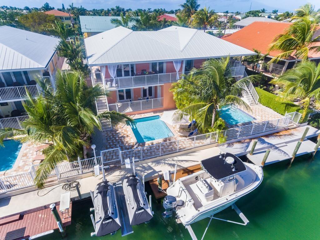 560 9th St #KEY colony, Key Colony Beach, FL 33051 photo 2