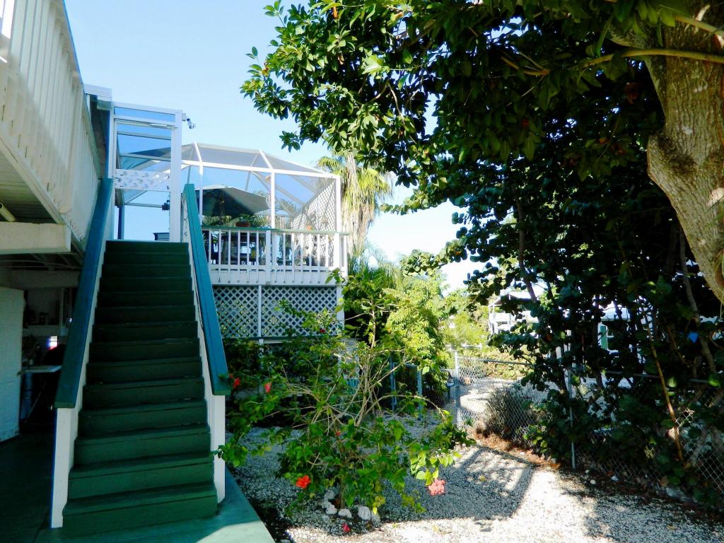 29157 Mango Ln, Big Pine Key, FL 33043 photo 16