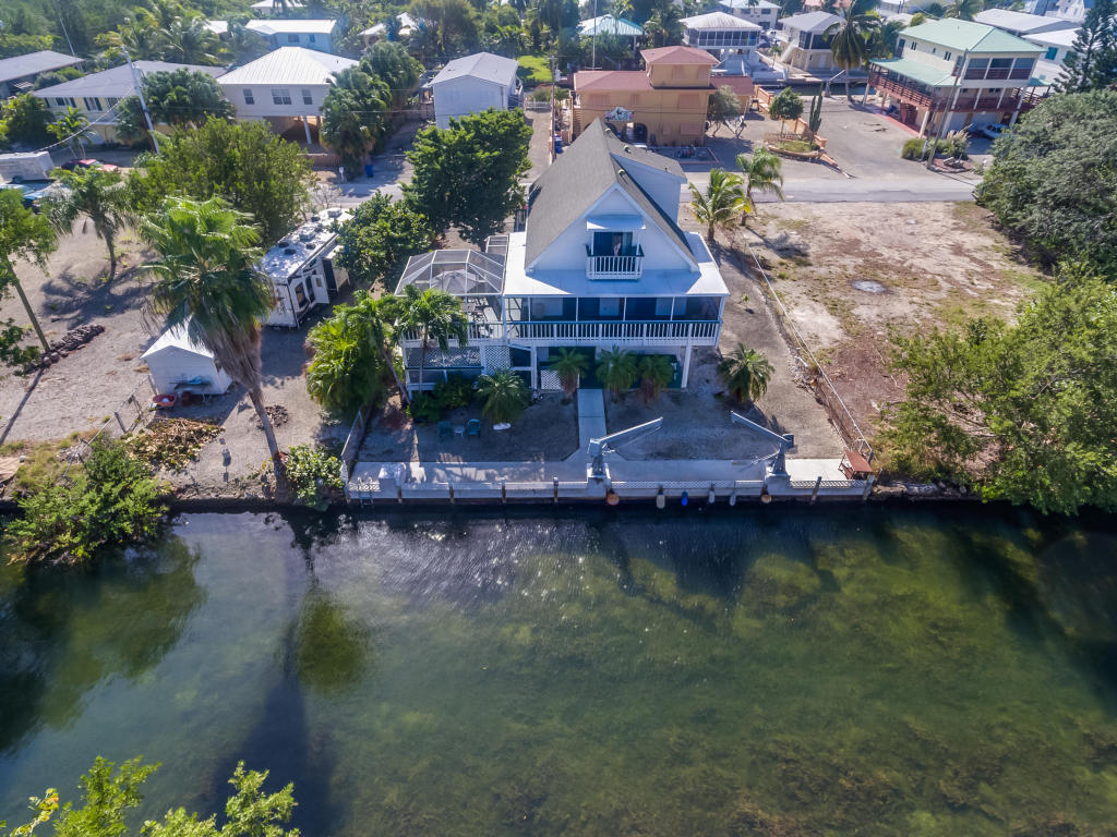 29157 Mango Ln, Big Pine Key, FL 33043 photo 3