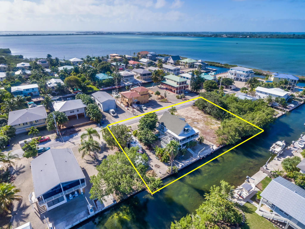 29157 Mango Ln, Big Pine Key, FL 33043 photo 2