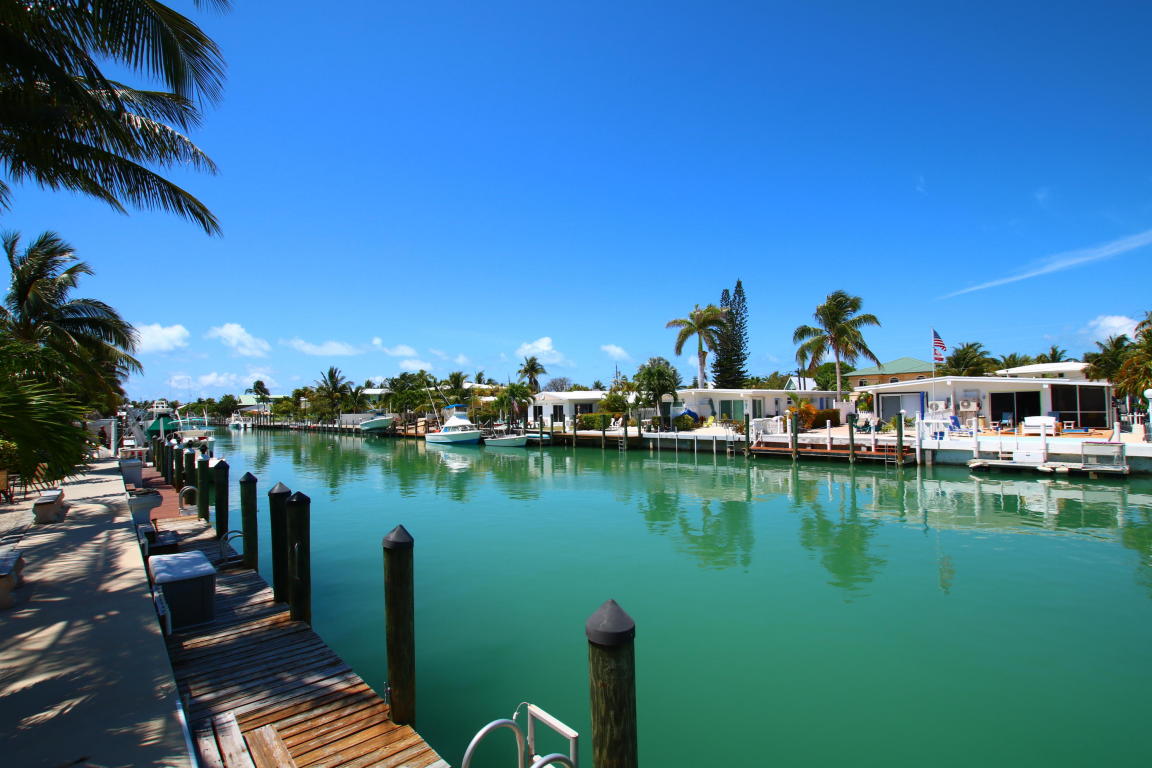 471 3rd St, Key Colony, FL 33051 photo 9