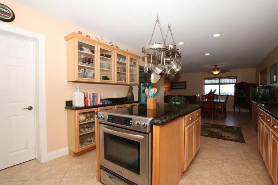 105 Sunset Dr, Marathon, FL 33050 photo 28