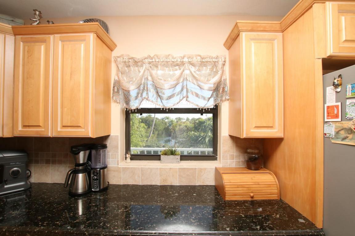 105 Sunset Dr, Marathon, FL 33050 photo 27