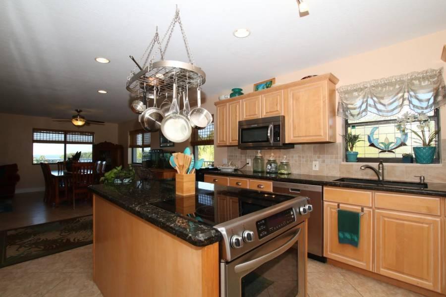 105 Sunset Dr, Marathon, FL 33050 photo 29