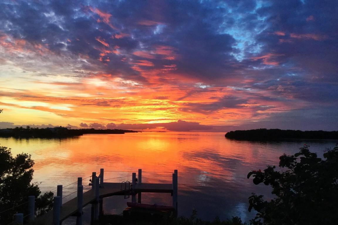105 Sunset Dr, Marathon, FL 33050 photo 1