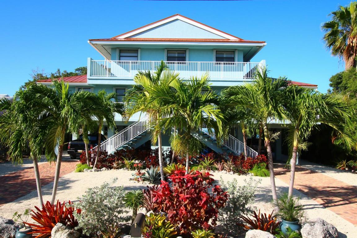 105 Sunset Dr, Marathon, FL 33050 photo 3