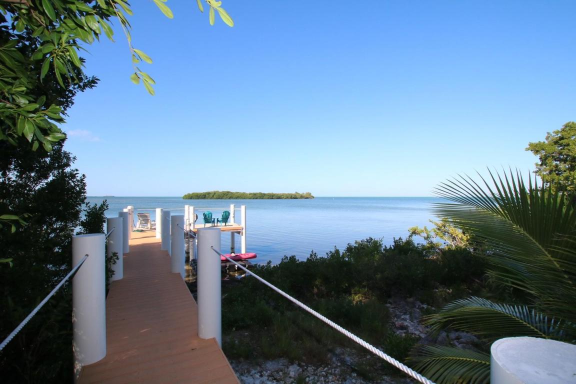 105 Sunset Dr, Marathon, FL 33050 photo 9