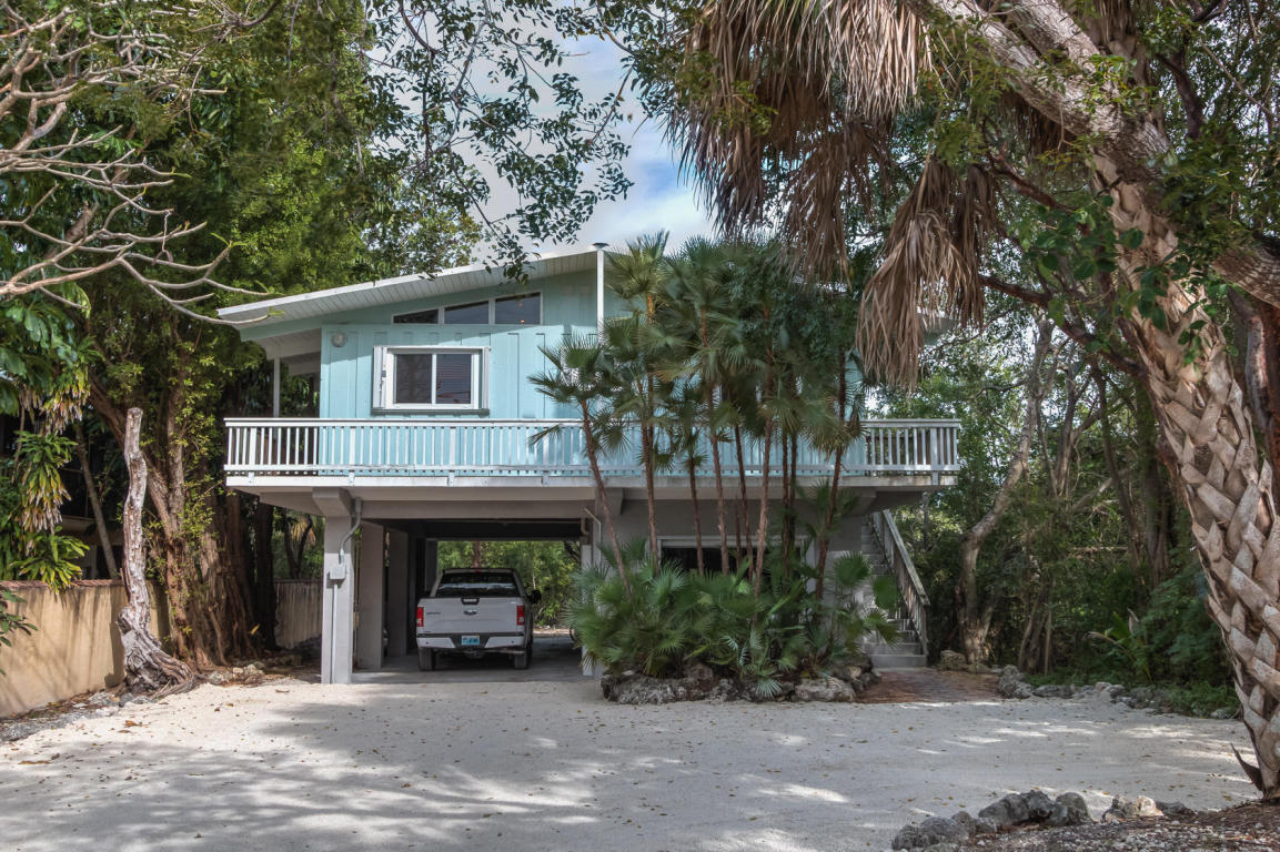 127 E Ridge Rd, Islamorada, FL 33036 photo 2