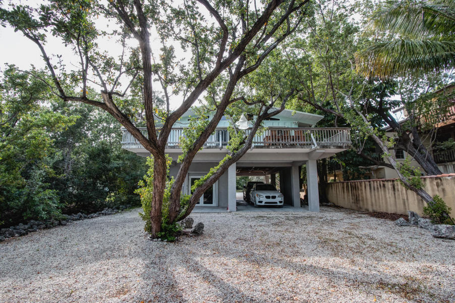 127 E Ridge Rd, Islamorada, FL 33036 photo 1