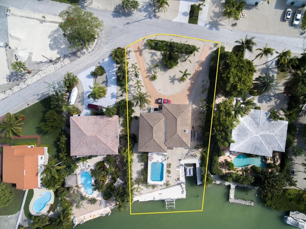 129 Mockingbird Ln, Marathon, FL 33050 photo 3