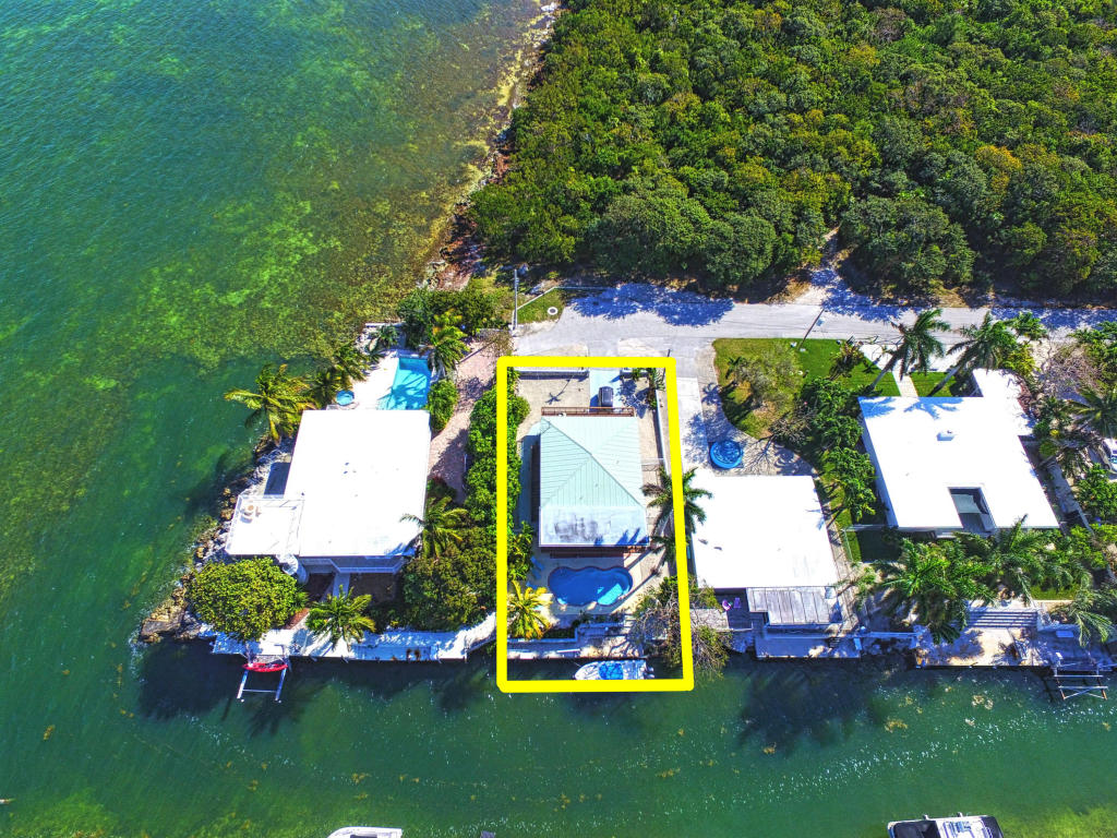 2945 Grouper Dr, Marathon, FL 33050 photo 3