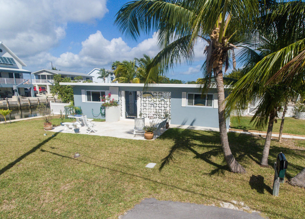 29011 Iris Dr, Big Pine Key, FL 33043 photo 2