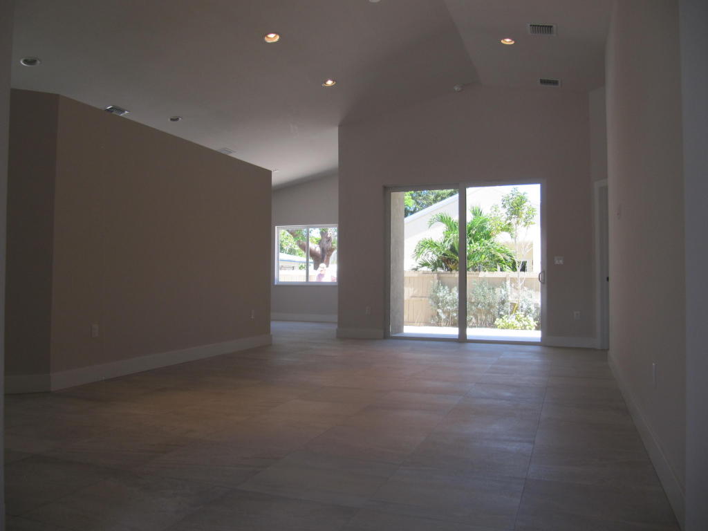 200 2nd St, Key Largo, FL 33037 photo 4