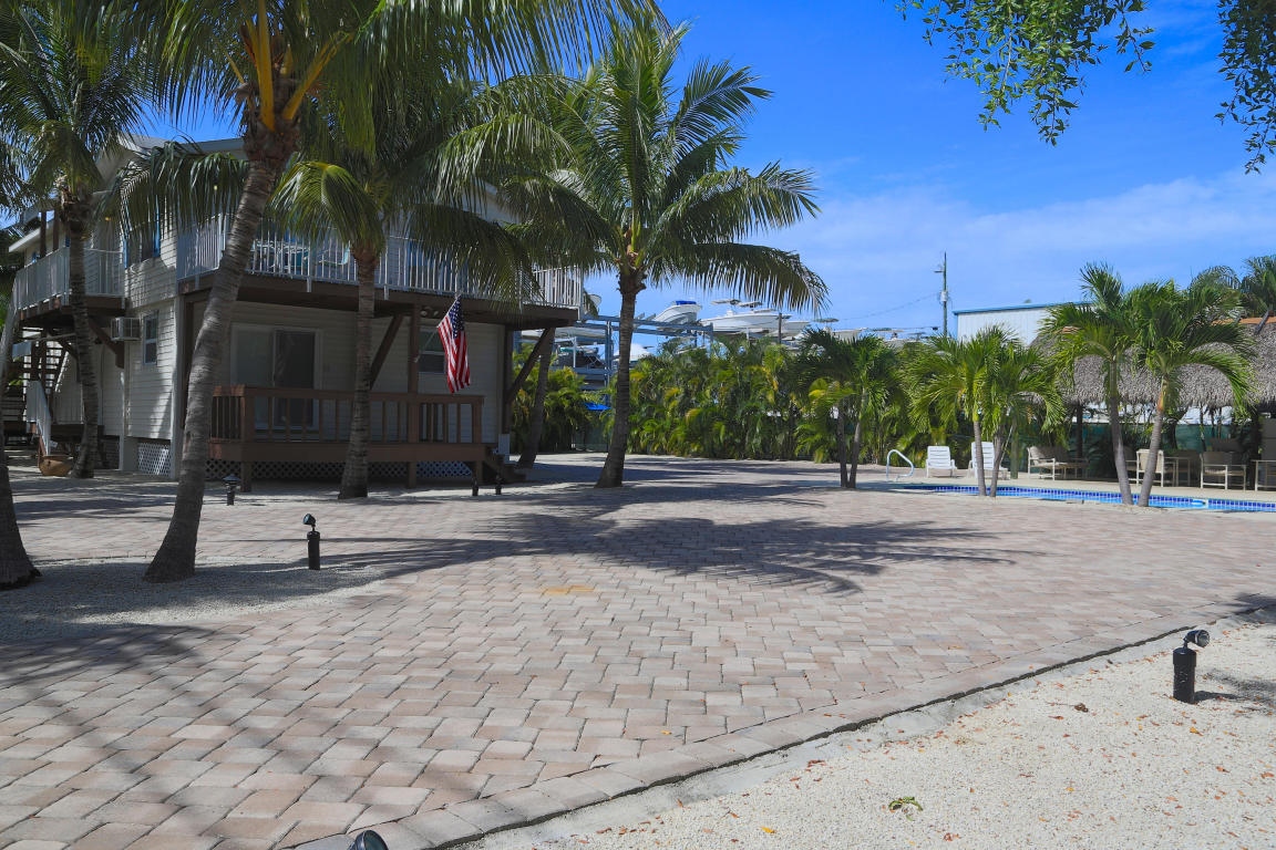 73 Coco Plum Dr, Marathon, FL 33050 photo 9