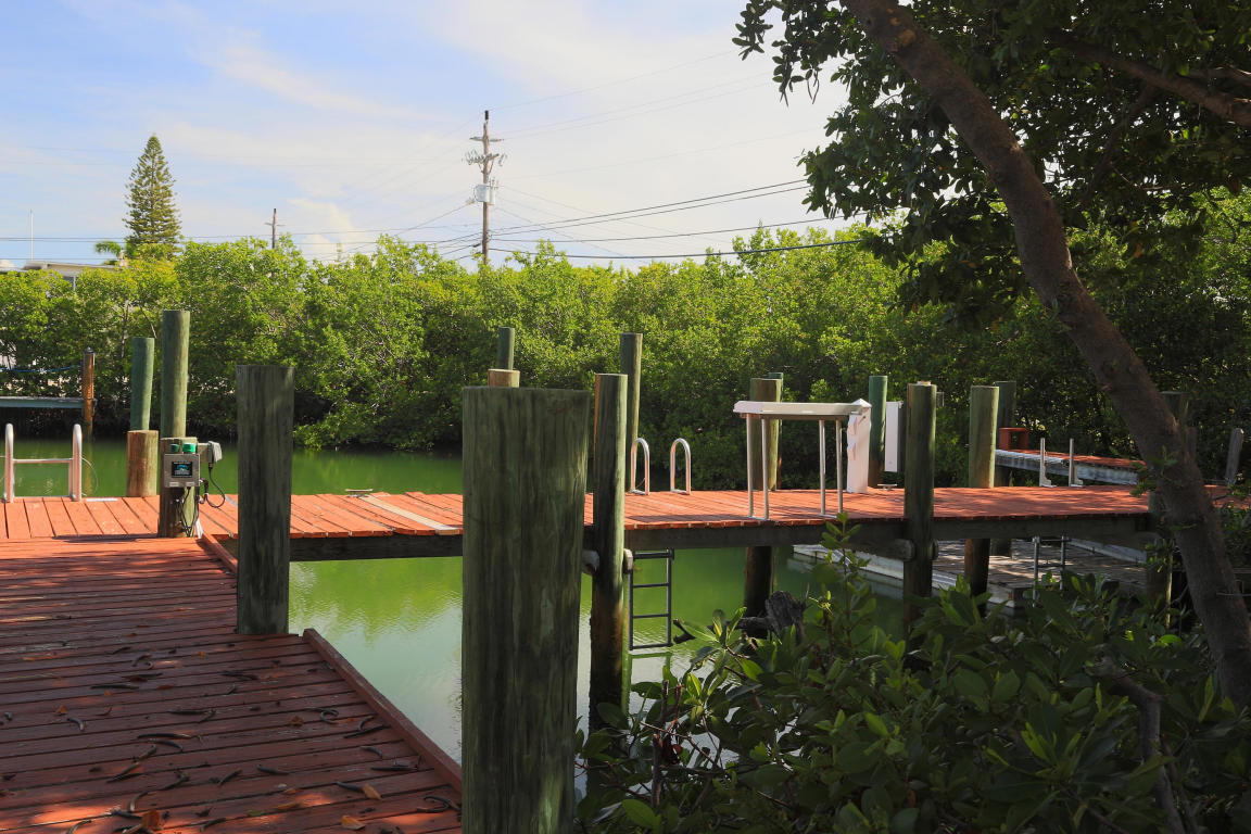 73 Coco Plum Dr, Marathon, FL 33050 photo 40