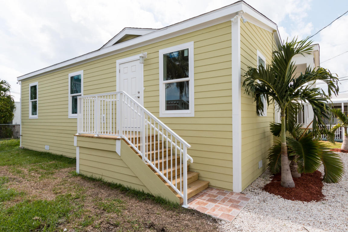 1052 James, Marathon, FL 33050 photo 3