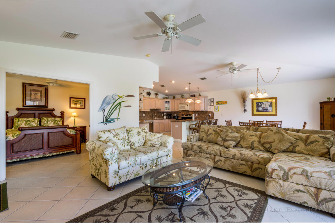 600 10th St #KEY colony, Key Colony Beach, FL 33051 photo 3