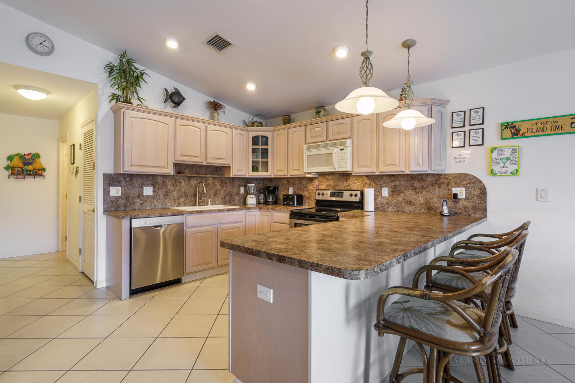 600 10th St #KEY colony, Key Colony Beach, FL 33051 photo 4