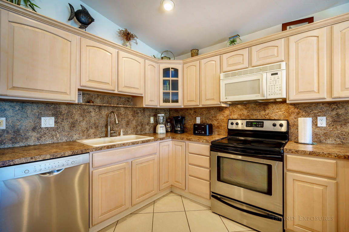 600 10th St #KEY colony, Key Colony Beach, FL 33051 photo 5