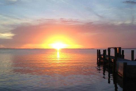 110 E Shore Dr, Key Largo, FL 33037 photo 2