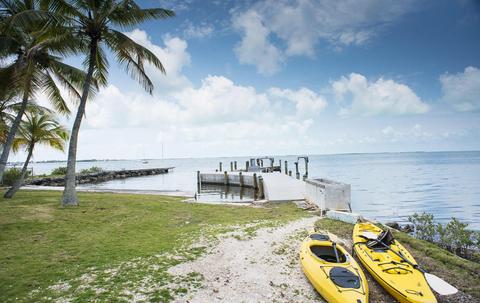 110 E Shore Dr, Key Largo, FL 33037 photo 1