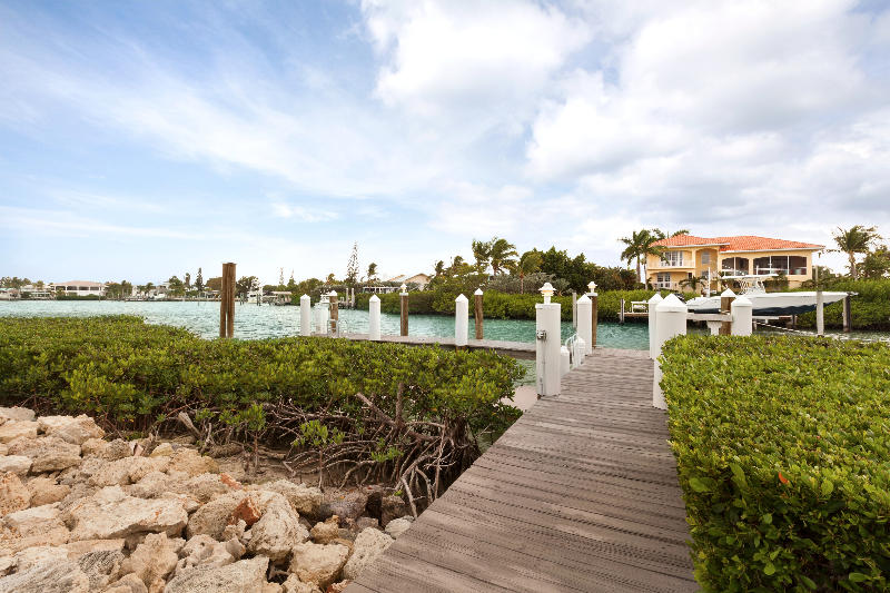 868 E Copa D Oro, Marathon, FL 33050 photo 4