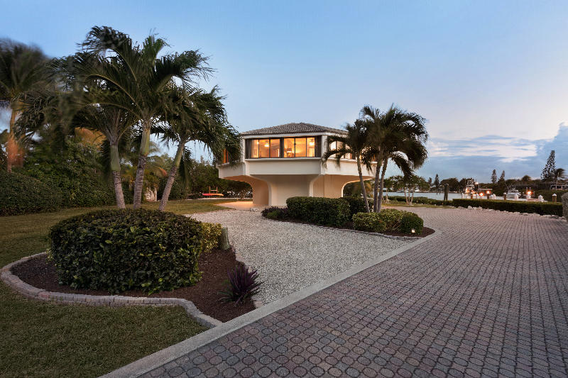 868 E Copa D Oro, Marathon, FL 33050 photo 1