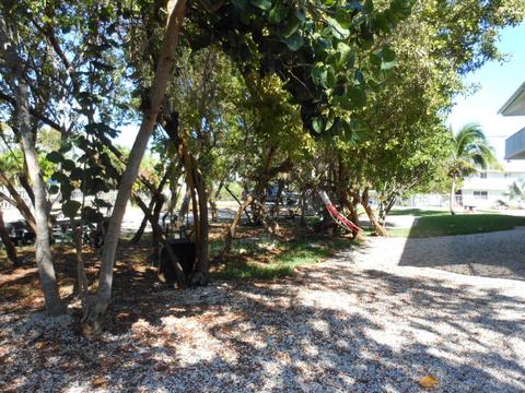 893 Ellen Dr, Key Largo, FL 33037 photo 8