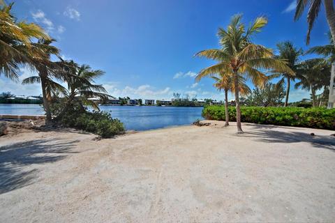 50 Mutiny Pl, Key Largo, FL 33037 photo 3
