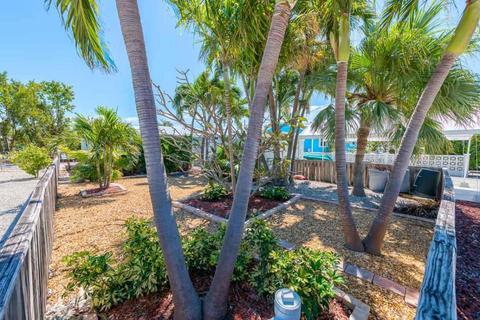 2408 Yellowtail Dr, Marathon, FL 33050 photo 6