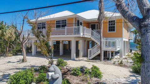 679 Pine Ln, Big Pine Key, FL 33043 photo 3