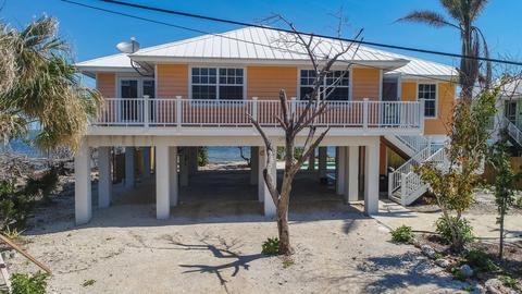 679 Pine Ln, Big Pine Key, FL 33043 photo 2
