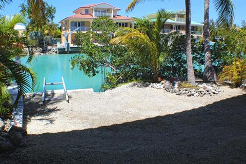 320 E Seaview Dr, Duck Key, FL 33050 photo 27