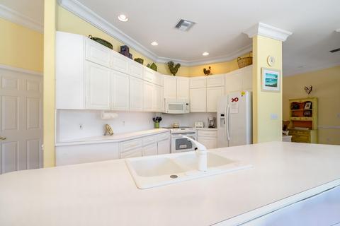225 13th St #KEY colony, Key Colony Beach, FL 33051 photo 9