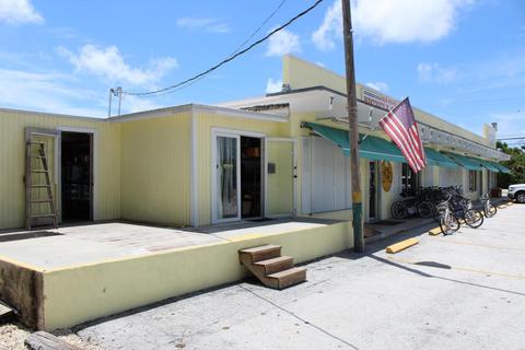 21 County Rd, Big Pine, FL 33043 photo 1