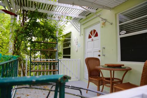 56 Buttonwood Dr, Key Largo, FL 33037 photo 2
