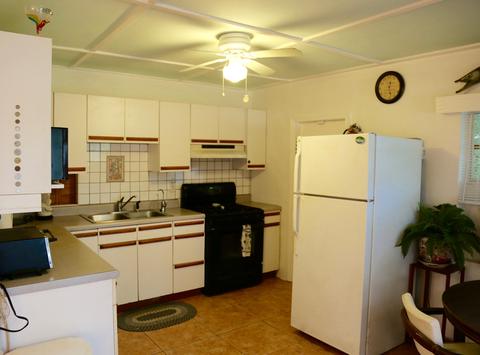 56 Buttonwood Dr, Key Largo, FL 33037 photo 3